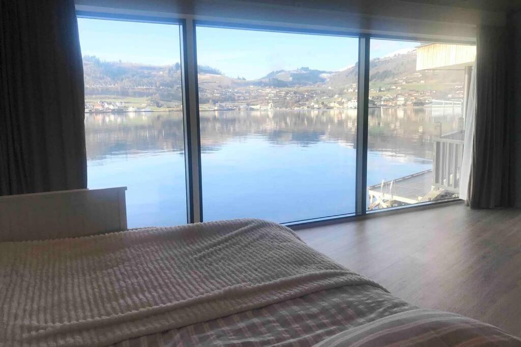 Panoramaresort In Hardangerfjorden Leilighet I Sjokanten Ved Hardangerfjorden For 7 Personer Boat , Sauna,Kajak, Sup For Rent Øystese Exterior foto