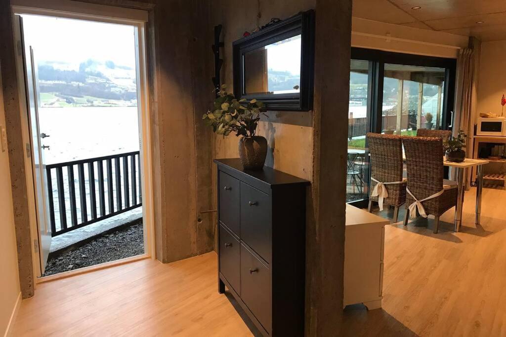 Panoramaresort In Hardangerfjorden Leilighet I Sjokanten Ved Hardangerfjorden For 7 Personer Boat , Sauna,Kajak, Sup For Rent Øystese Exterior foto